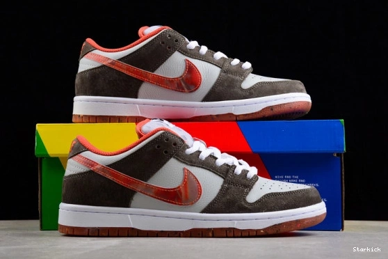 DH7782 001 x Dunk Nike Crushed SB D.C. Low 1221